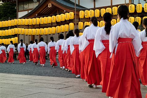 えーとなんだっけ、日本の文化と現代社会の関係について